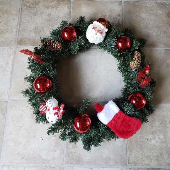 Holiday wreaths and garlands - Picture 6 of 6